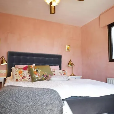 El Quinto Pino, Luxury Country With Pool And Parking Hansonholiday