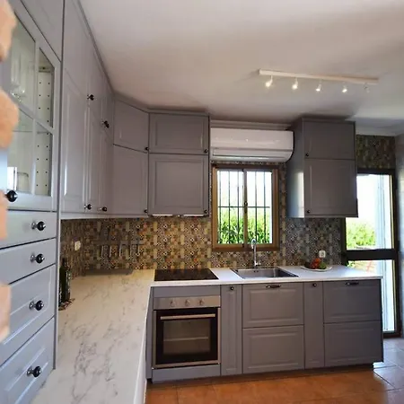 Apartment El Quinto Pino, Luxury Country With Pool And Parking Hansonholiday *