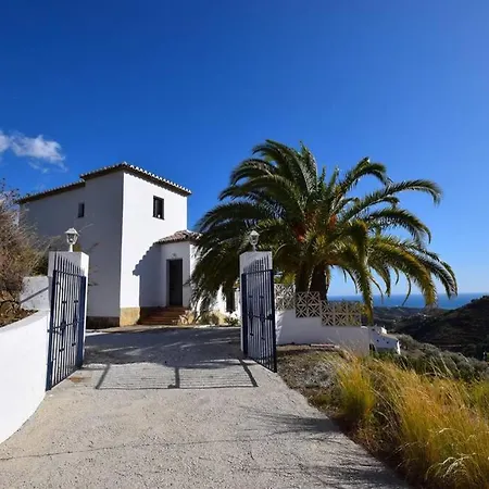 Apartment El Quinto Pino, Luxury Country With Pool And Parking Hansonholiday