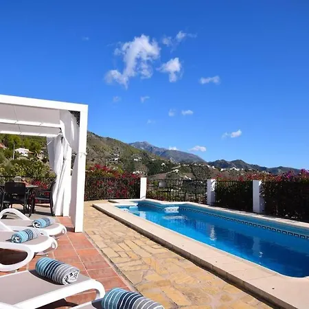 Apartment El Quinto Pino, Luxury Country With Pool And Parking Hansonholiday