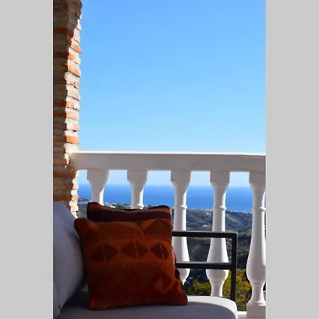 Apartment El Quinto Pino, Luxury Country With Pool And Parking Hansonholiday